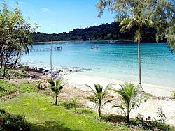 During the high season, most speedboats can take you directly to any of the Bang Boa Beach piers