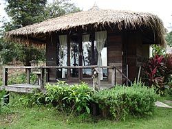Each bungalow assures a quiet and private stay